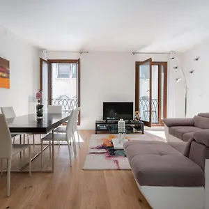 Appartement San Marco Prestige With Terrace By Wonderful Italy