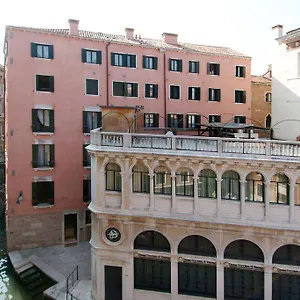 Corte Grimani Apart-hotel
