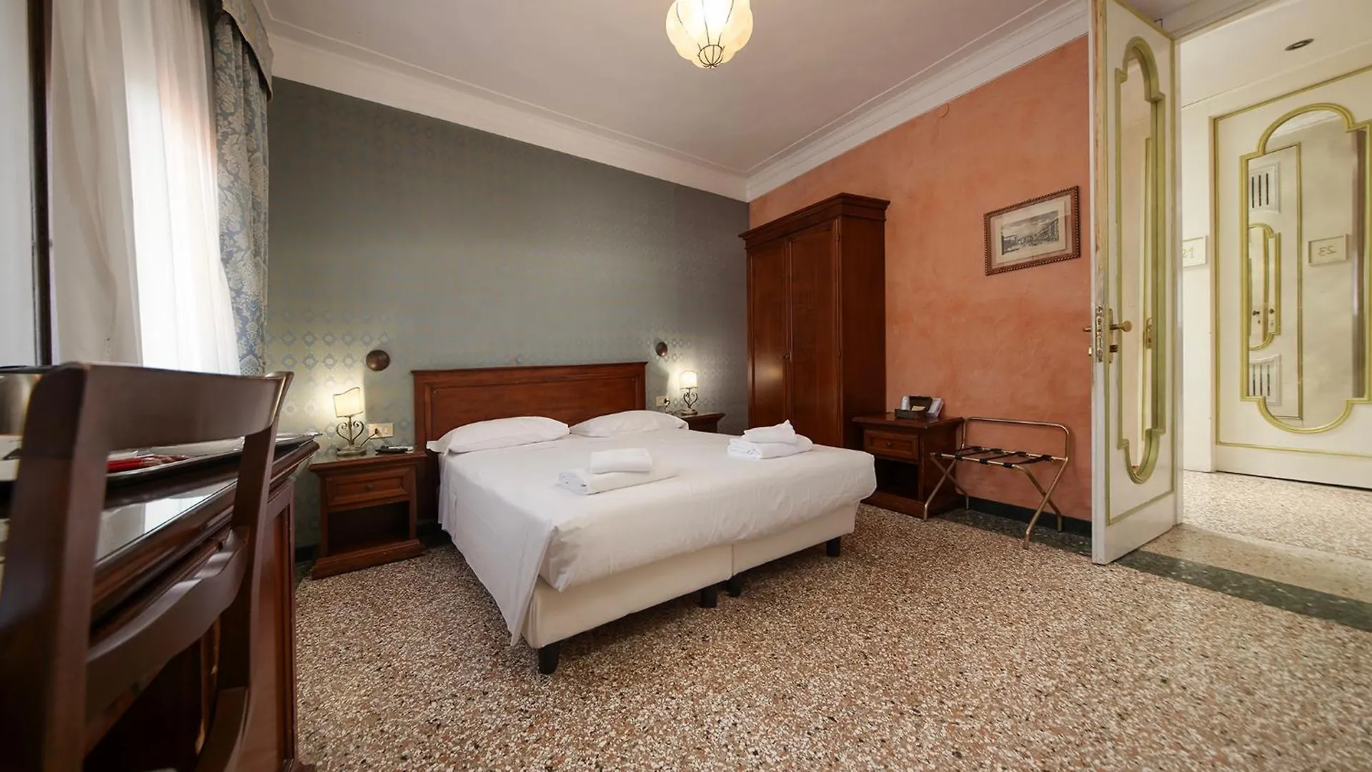 *** Guest house Locanda Antica Venezia Italy