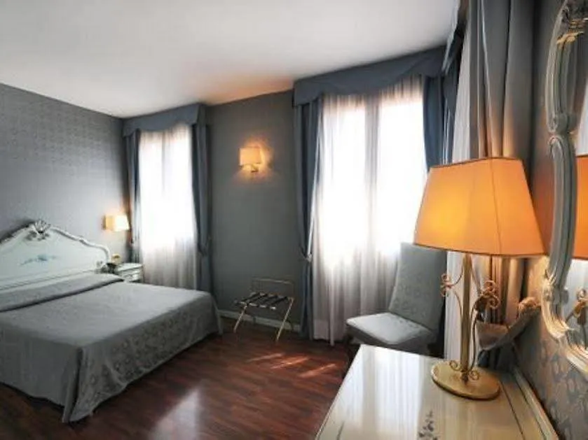 Locanda Antica Venezia 3*, Venise